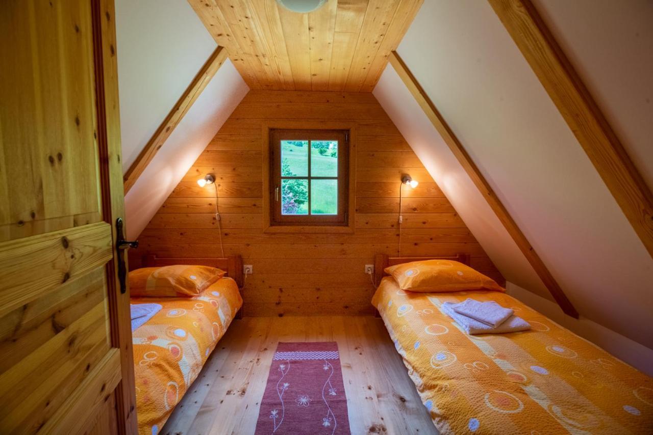 Cottages Kravanja Трента Экстерьер фото
